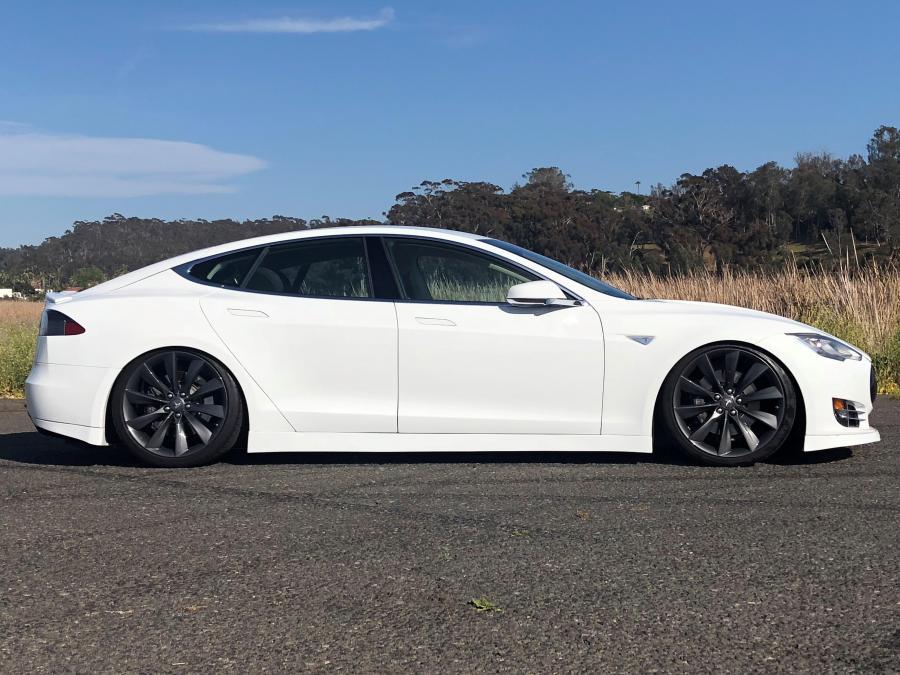 2012-2016.5 Tesla Model S Side Skirts (2pc): Urethane